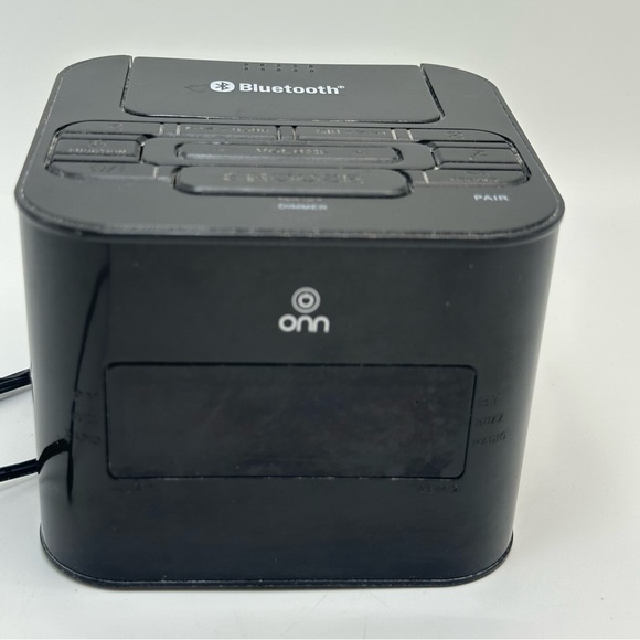 onn bluetooth Clock radio - Picture 16 of 16